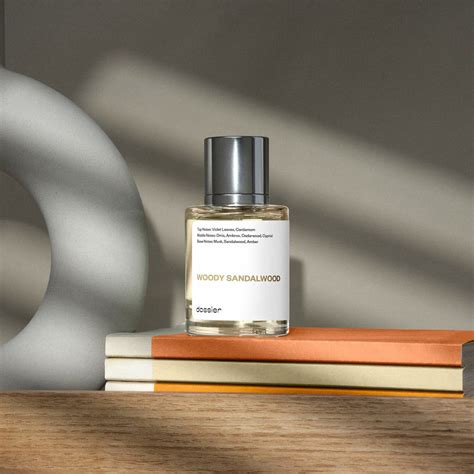 dossier perfume woody sandalwood|santal 33 le labo fragrantica.